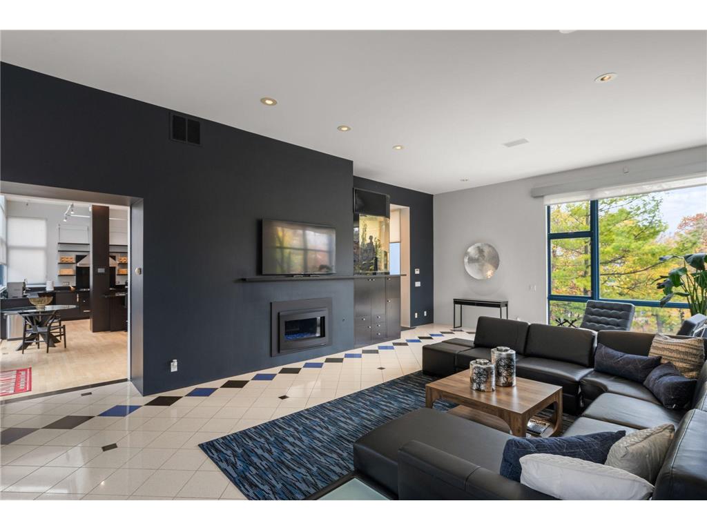 1128 Kenwood Parkway Minneapolis MN 55403 7113271 image13