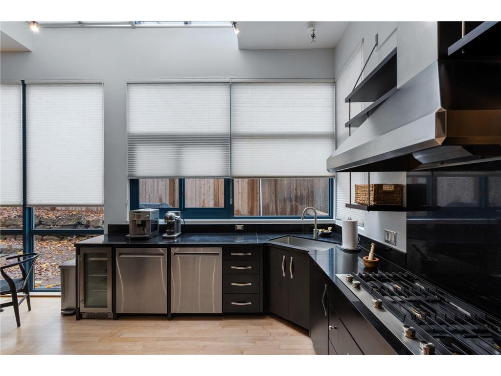 1128 Kenwood Parkway Minneapolis MN 55403 7113271 image24