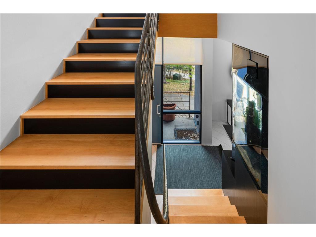 1128 Kenwood Parkway Minneapolis MN 55403 7113271 image36