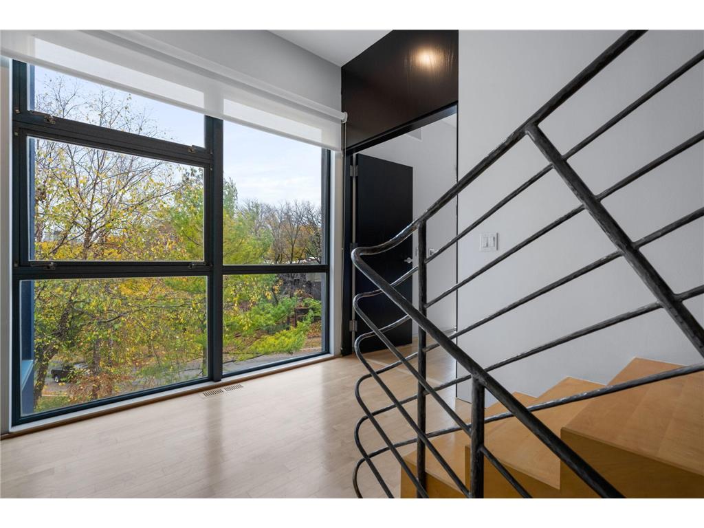 1128 Kenwood Parkway Minneapolis MN 55403 7113271 image37