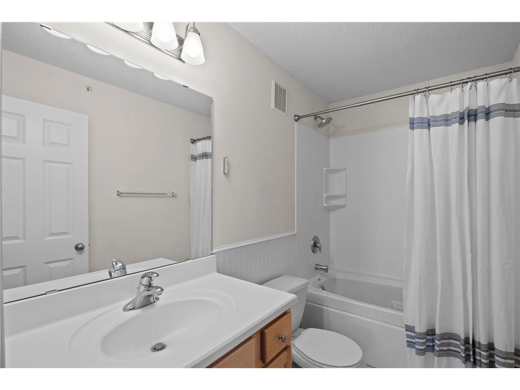 11286 Baltimore Street NE #I Blaine MN 55449 7083959 image24
