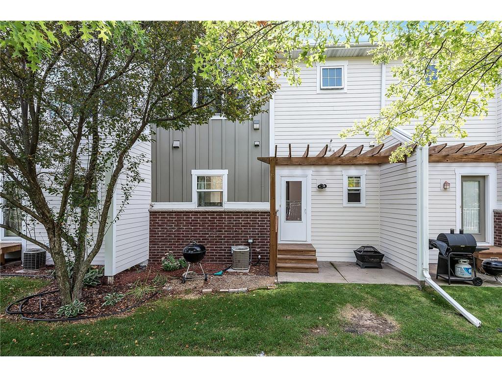 1129 Barclay Street, Saint Paul, MN, 55106 MLS 6255501 Edina Realty