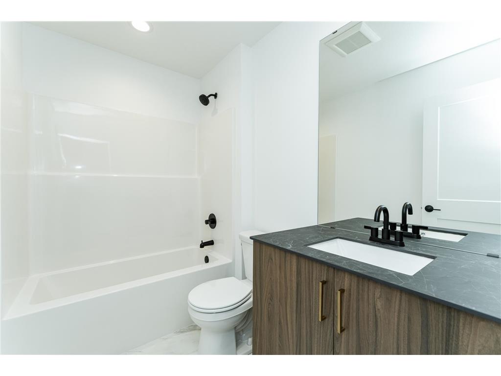 1129 Century Village Lane NE Rochester MN 55906 6819214 image19