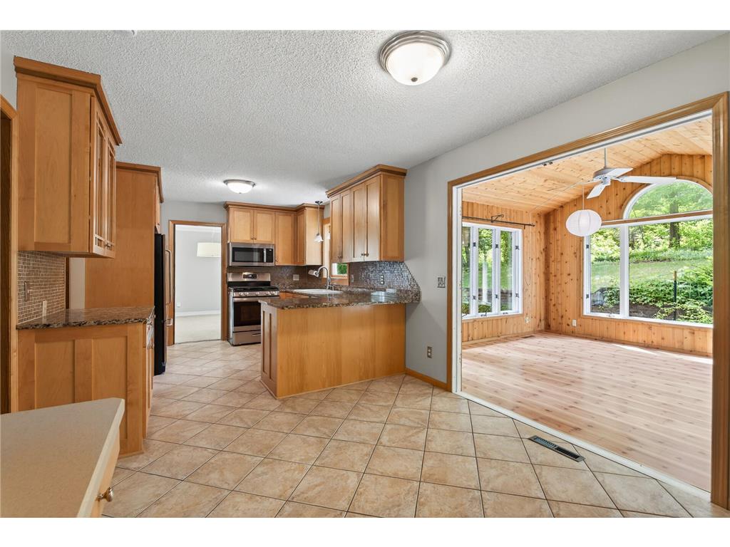 113 E 135th Street Burnsville MN 55337 7082340 image14