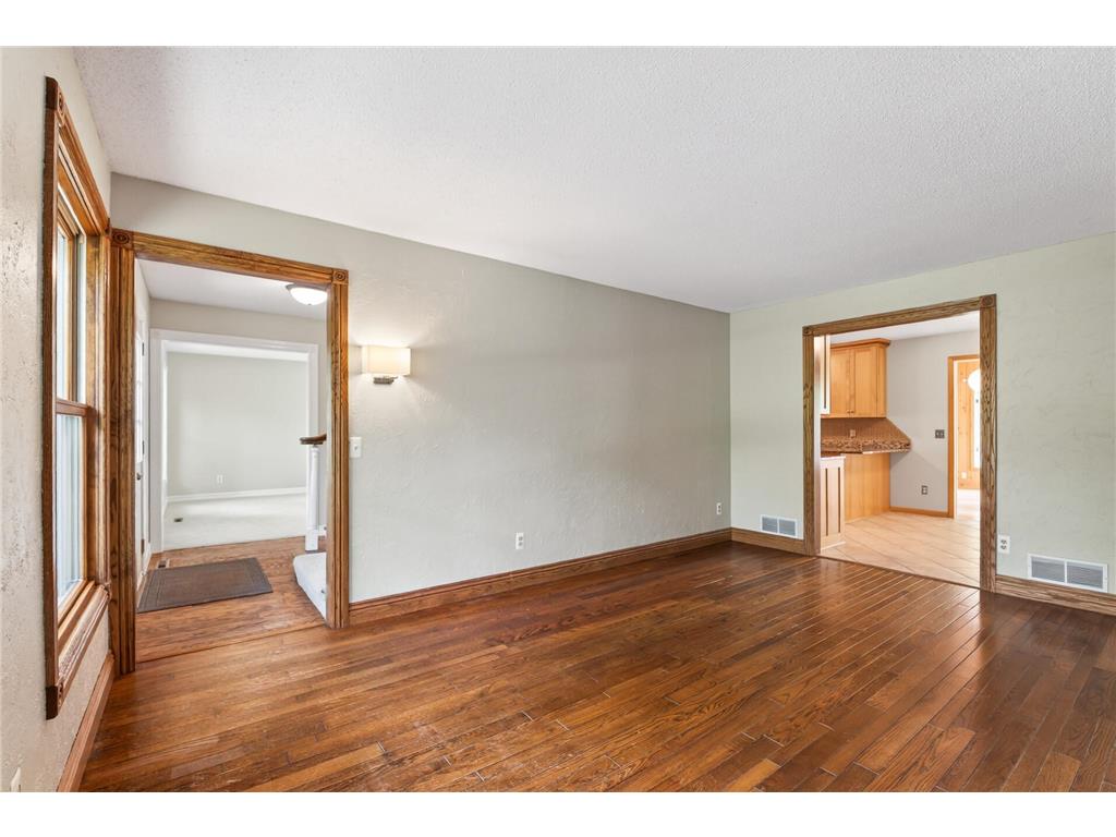 113 E 135th Street Burnsville MN 55337 7082340 image22