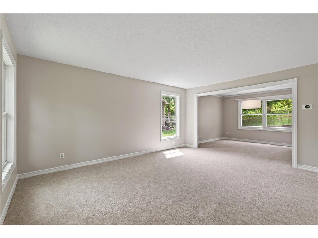 113 E 135th Street Burnsville MN 55337 7082340 image4