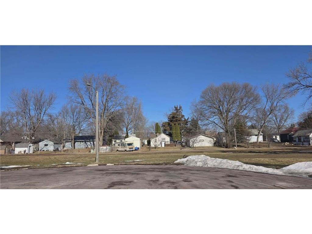 113 Parker Lane Redwood Falls MN 56283 7017012 image4