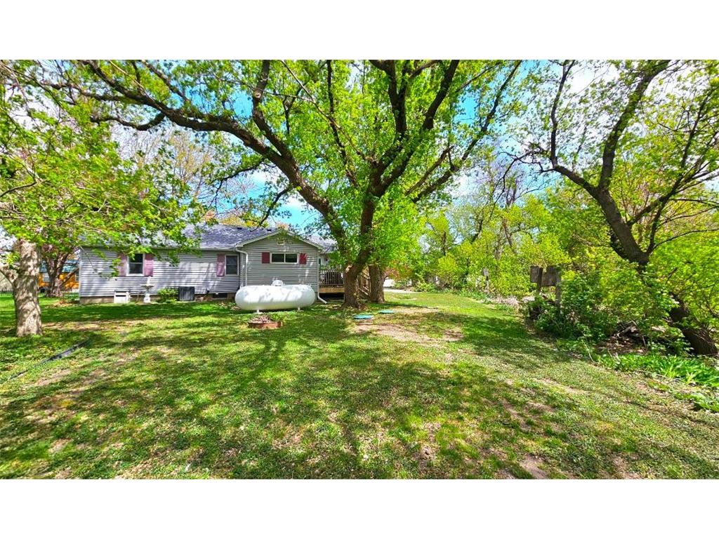 113 W 3rd Street Donnelly MN 56235 7073908 image39