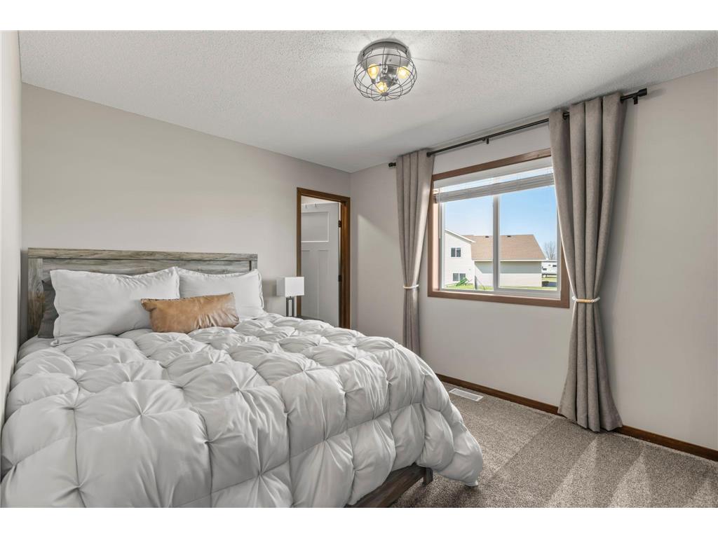 1130 18th Avenue SE Cambridge MN 55008 7043862 image18