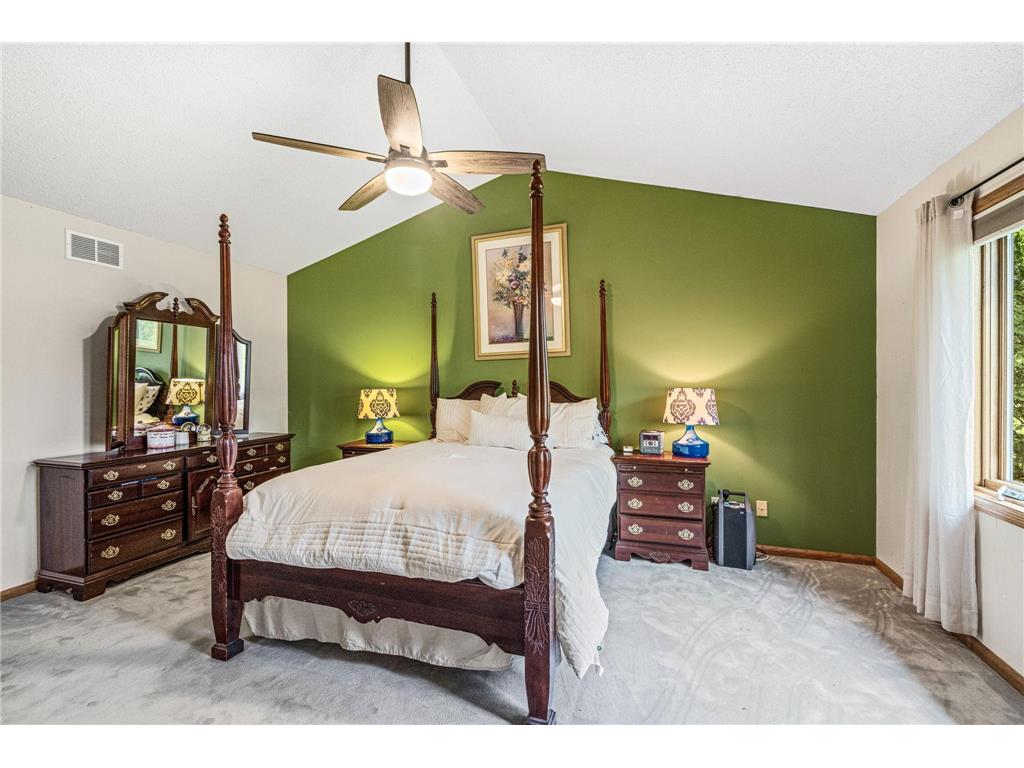 1130 Dove Court Chanhassen MN 55317 7078281 image24