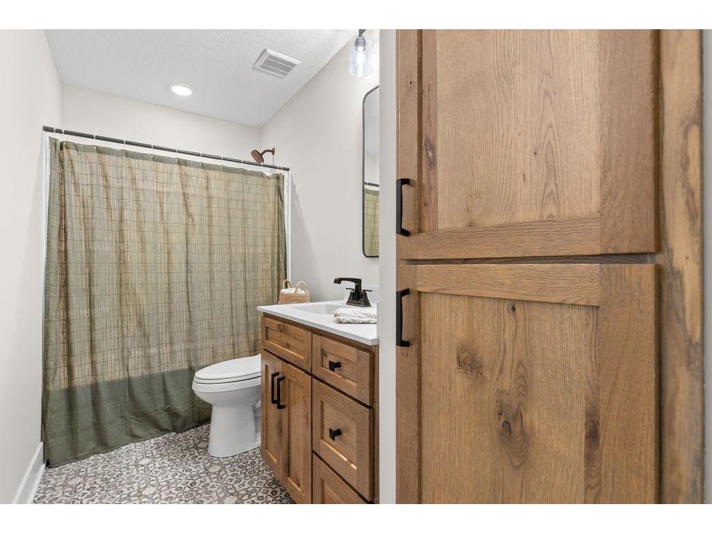 1130 Griffin Avenue Mahtomedi MN 55115 6769282 image22