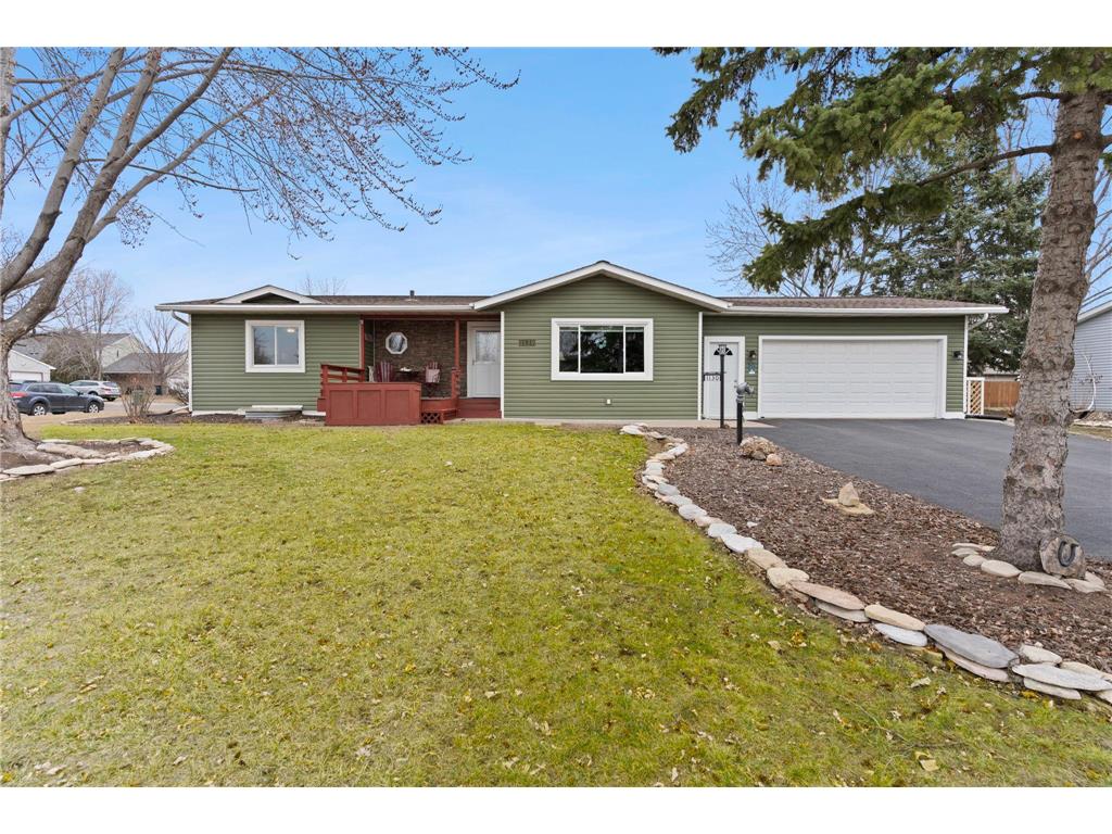 1130 Namekagon Loop, Hudson, WI, 54016 MLS 6499262 Edina Realty