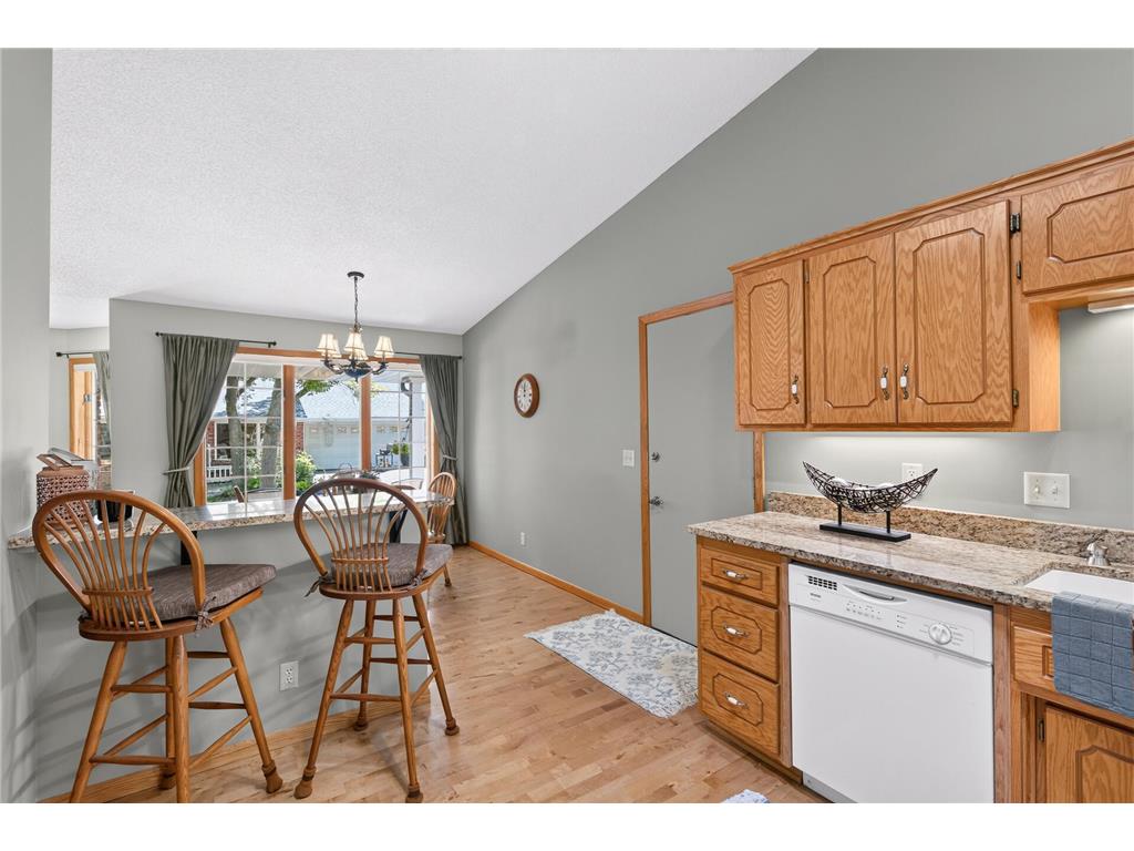1130 Rose Place Roseville MN 55113 7106520 image17