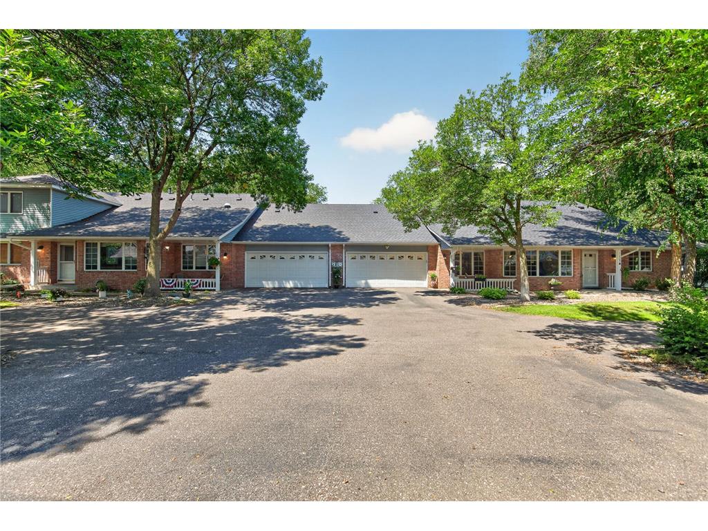 1130 Rose Place Roseville MN 55113 7106520 image2