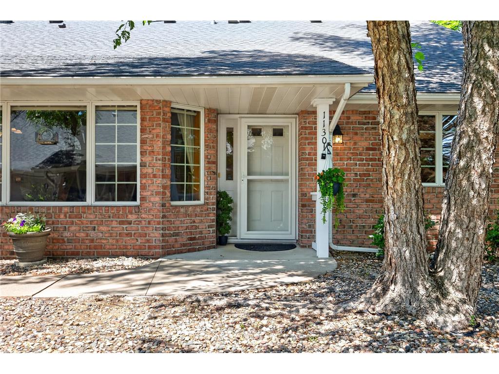 1130 Rose Place Roseville MN 55113 7106520 image6