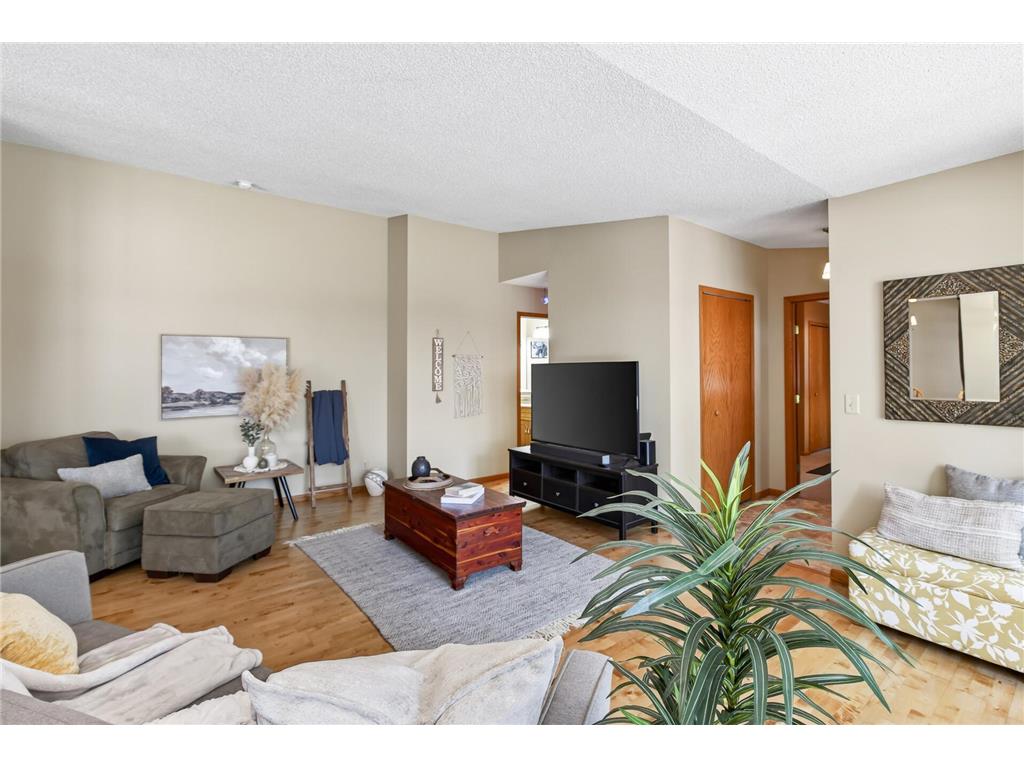 1130 Rose Place Roseville MN 55113 7106520 image9