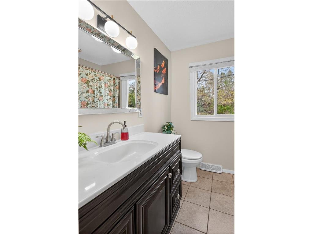 11300 Friar Lane Minnetonka MN 55305 6807372 image18