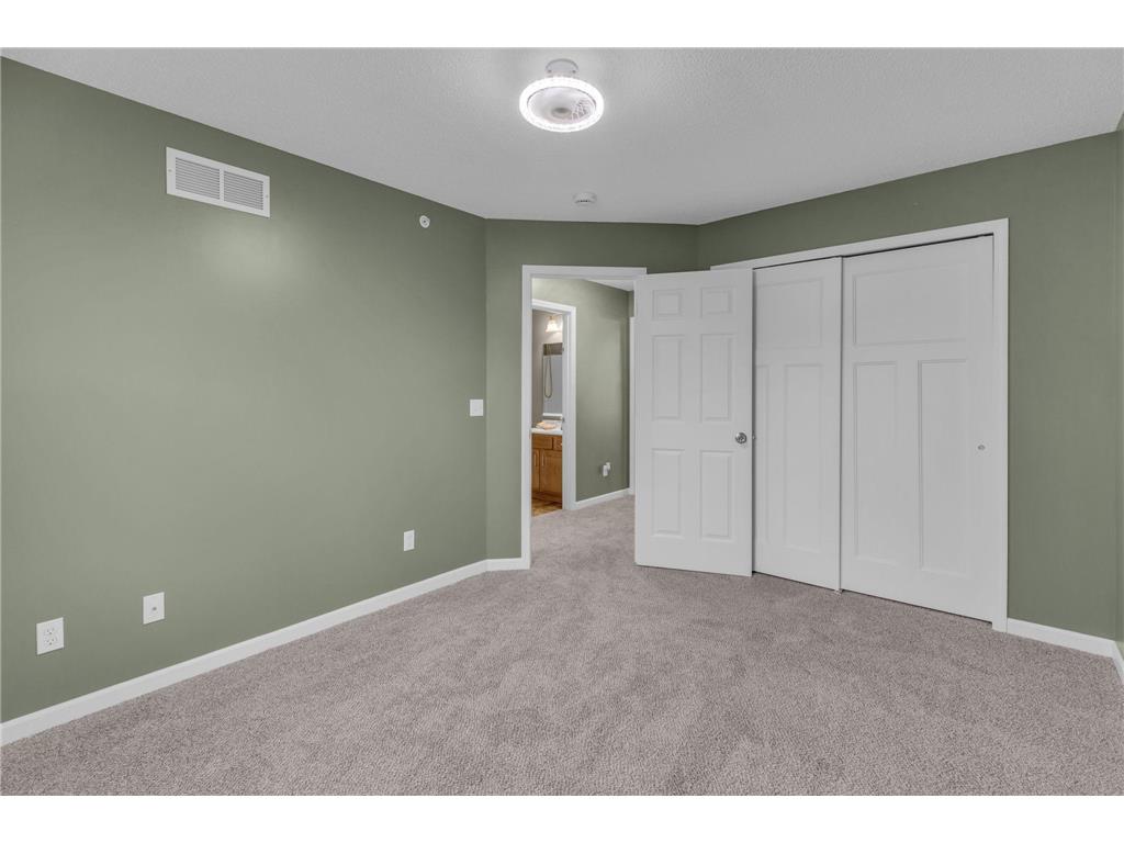 11300 Sand Castle Drive #D Woodbury MN 55129 7104711 image18