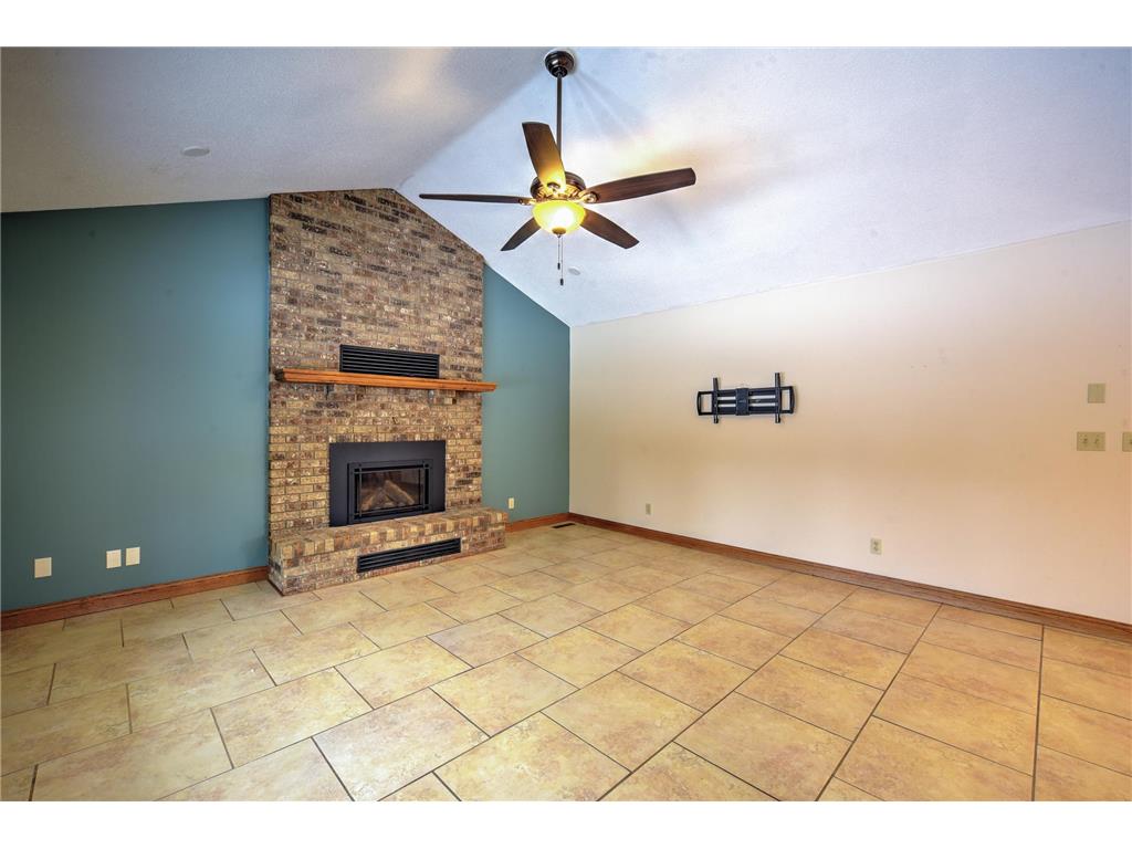 1131 Alfred Place New Richmond WI 54017 6778948 image25