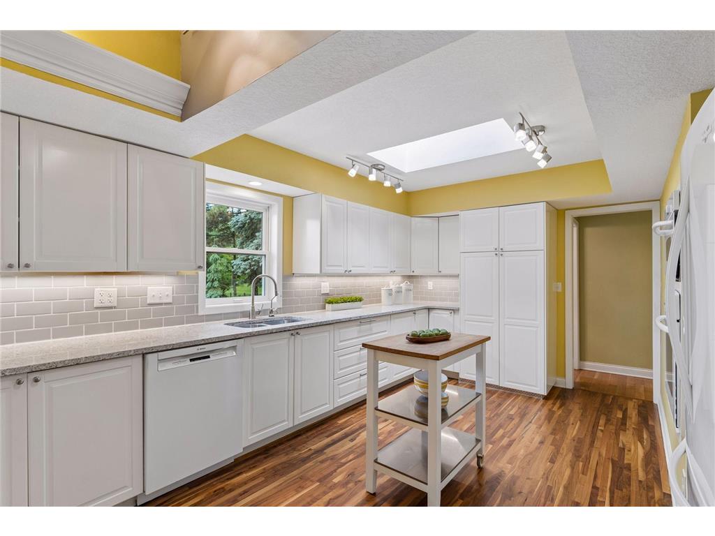 1131 Davern Street Saint Paul MN 55116 7047439 image8