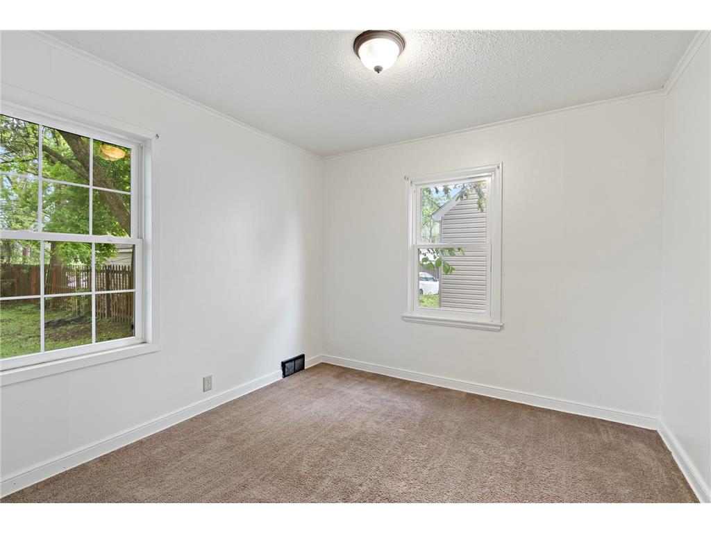 1131 Kingsford Street Saint Paul MN 55106 7074859 image14