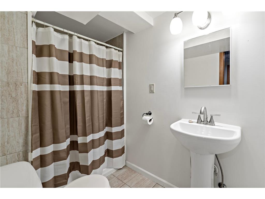 1131 Kingsford Street Saint Paul MN 55106 7074859 image15