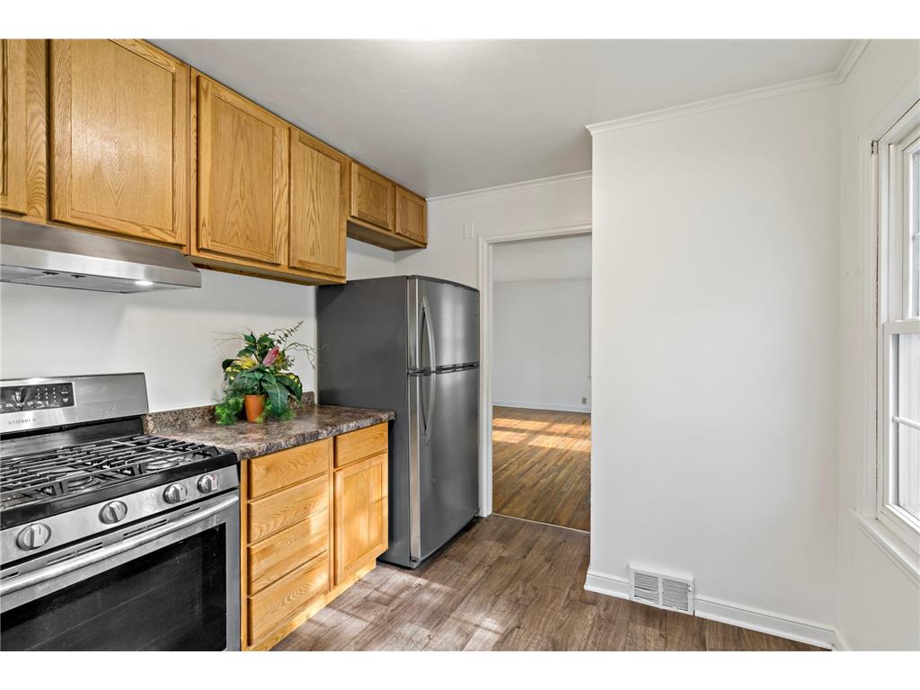 1131 Kingsford Street Saint Paul MN 55106 7074859 image4