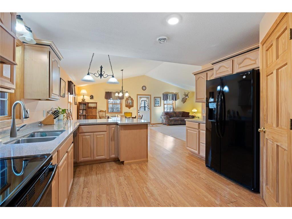 1131 Prairie River Trail Coleraine MN 55744 - Prairie River 7014579 image10
