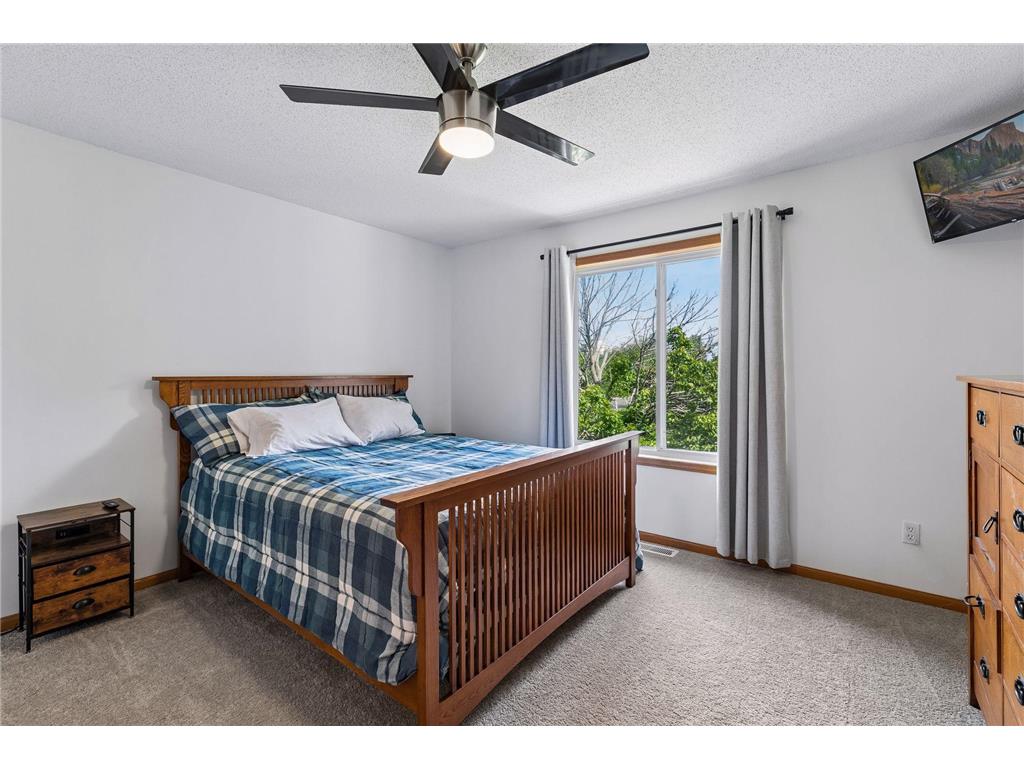 1131 Village Street SE New Prague MN 56071 7106435 image8