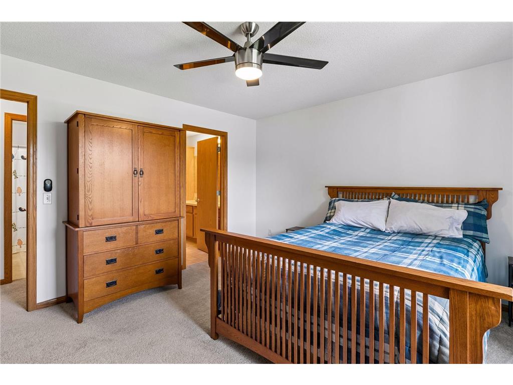 1131 Village Street SE New Prague MN 56071 7106435 image9