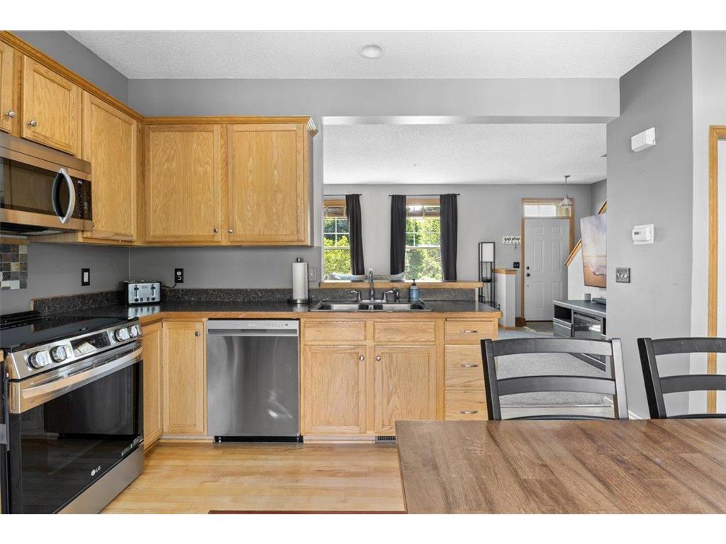 11316 Fergus Street NE #E Blaine MN 55449 6764649 image4