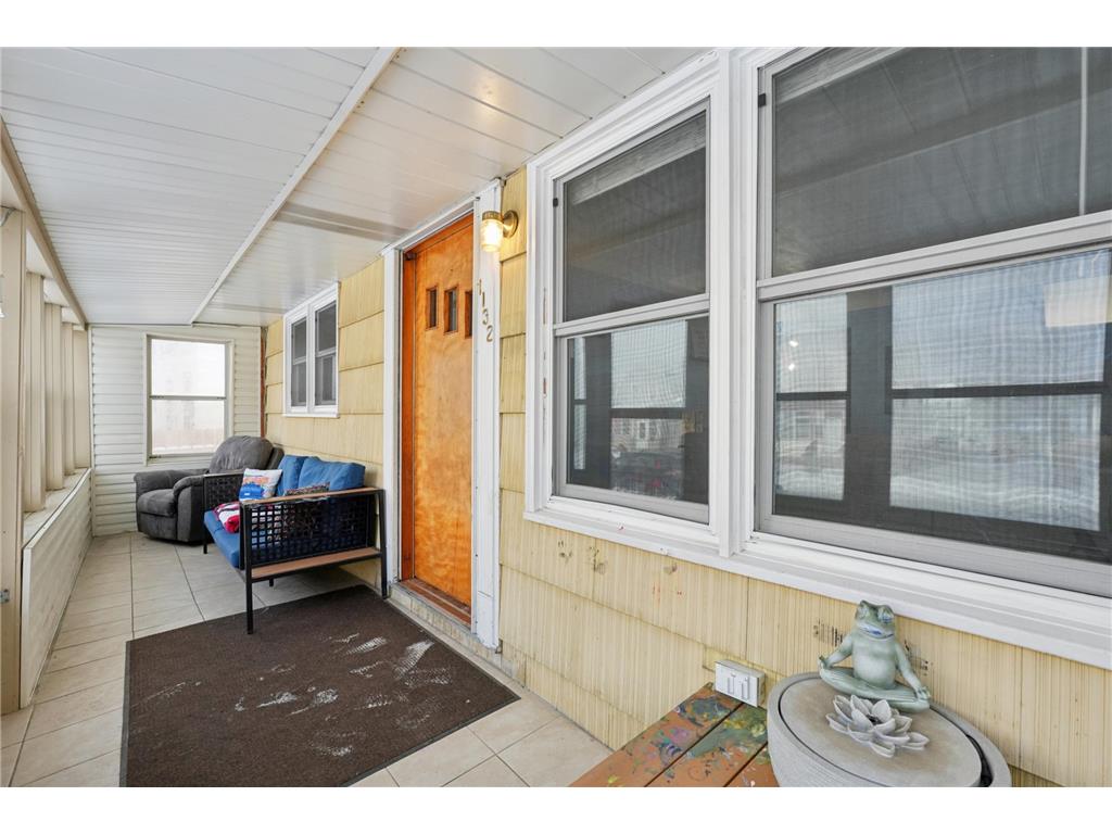 1132 Minnehaha Avenue E Saint Paul MN 55106 7010871 image1