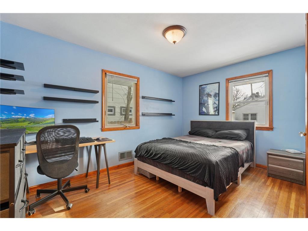 1132 Minnehaha Avenue E Saint Paul MN 55106 7010871 image8