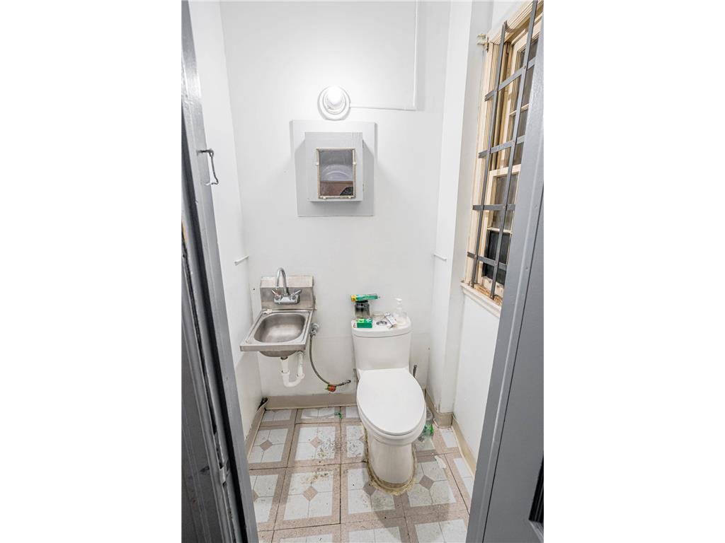 1132 Payne Avenue Saint Paul MN 55130 6806880 image7