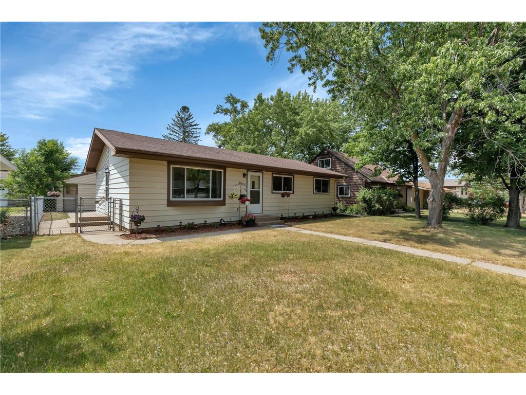 1133 27th Avenue N Saint Cloud MN 56303 6392071 image1