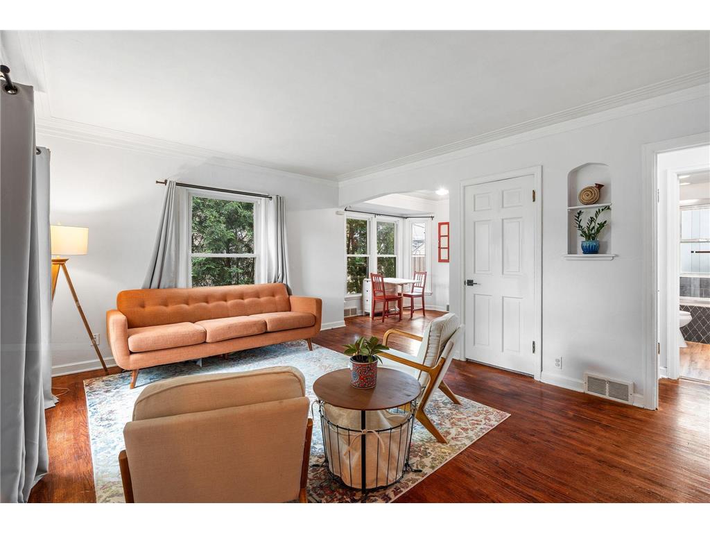 1133 California Avenue W Saint Paul MN 55108 7095606 image2