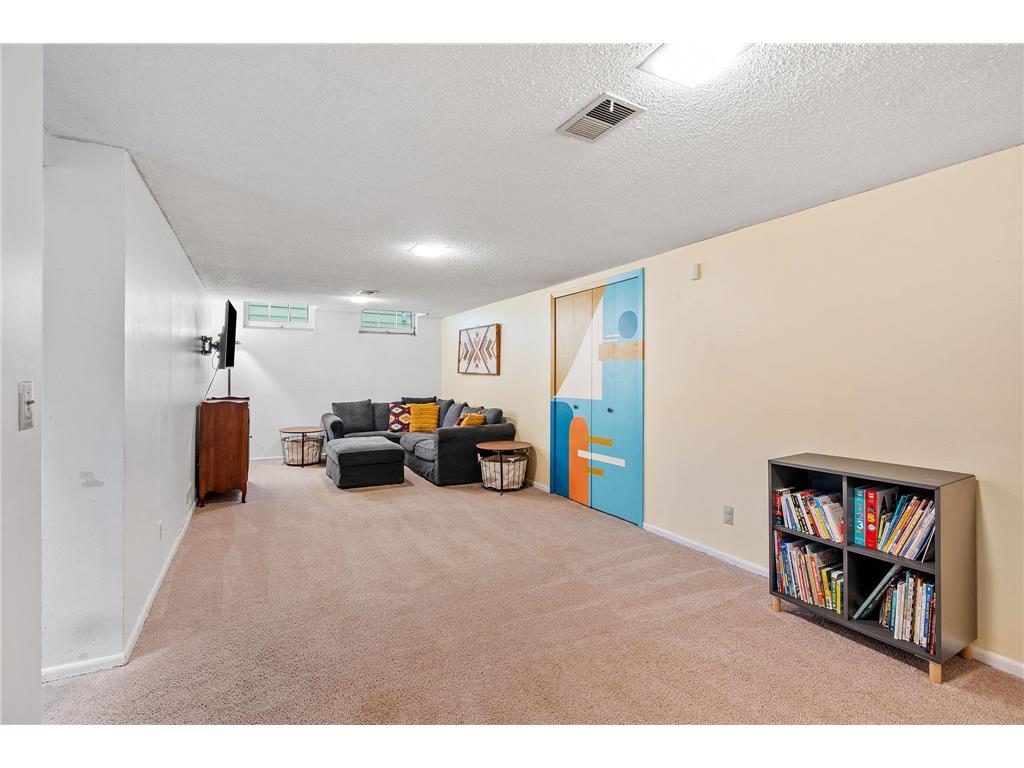 1133 California Avenue W Saint Paul MN 55108 7095606 image24