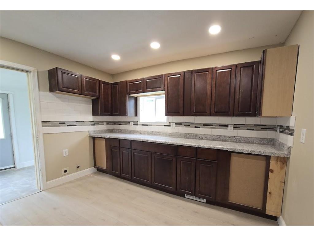 1133 Miller Avenue Windom MN 56101 6711241 image11