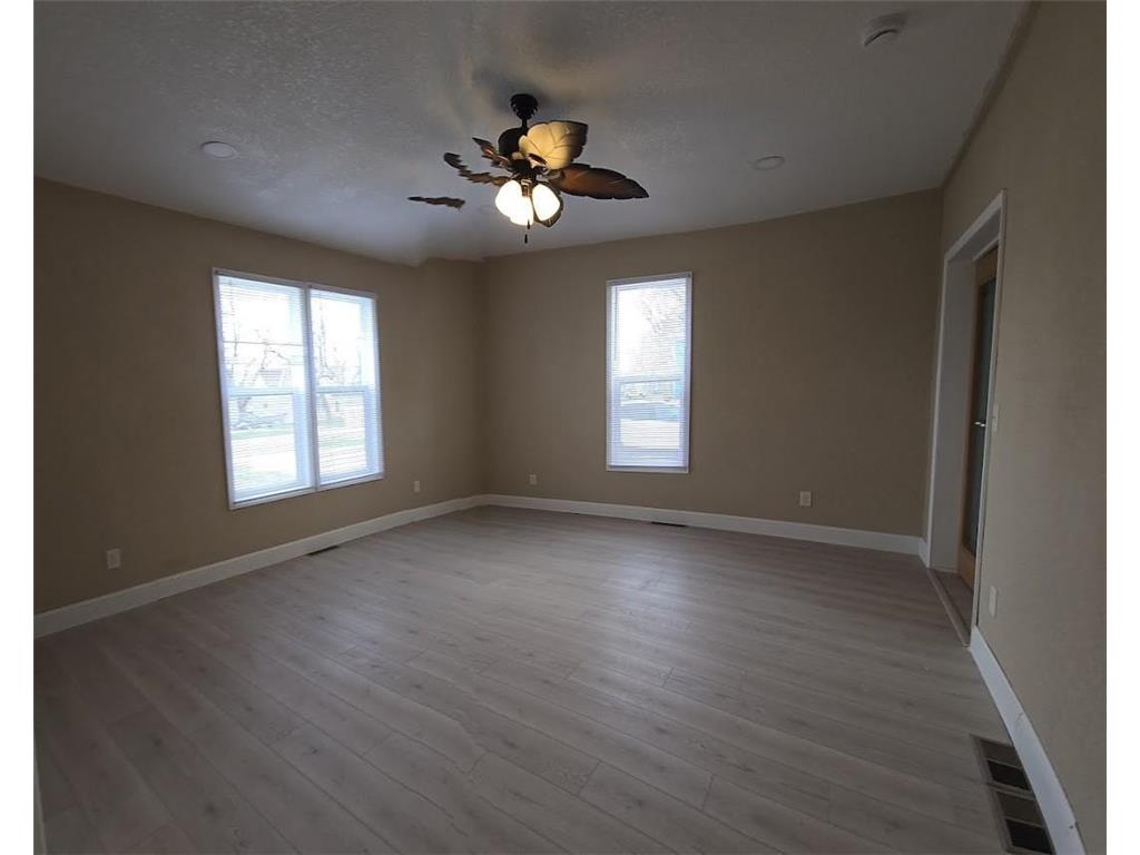 1133 Miller Avenue Windom MN 56101 6711241 image17