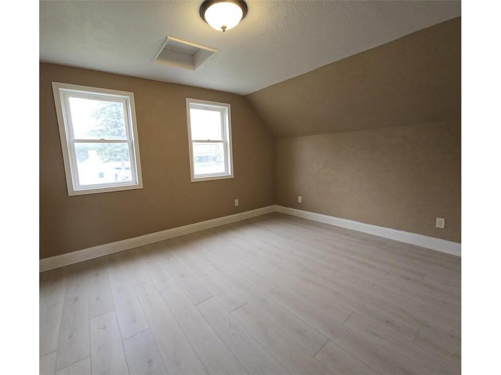 1133 Miller Avenue Windom MN 56101 6711241 image25