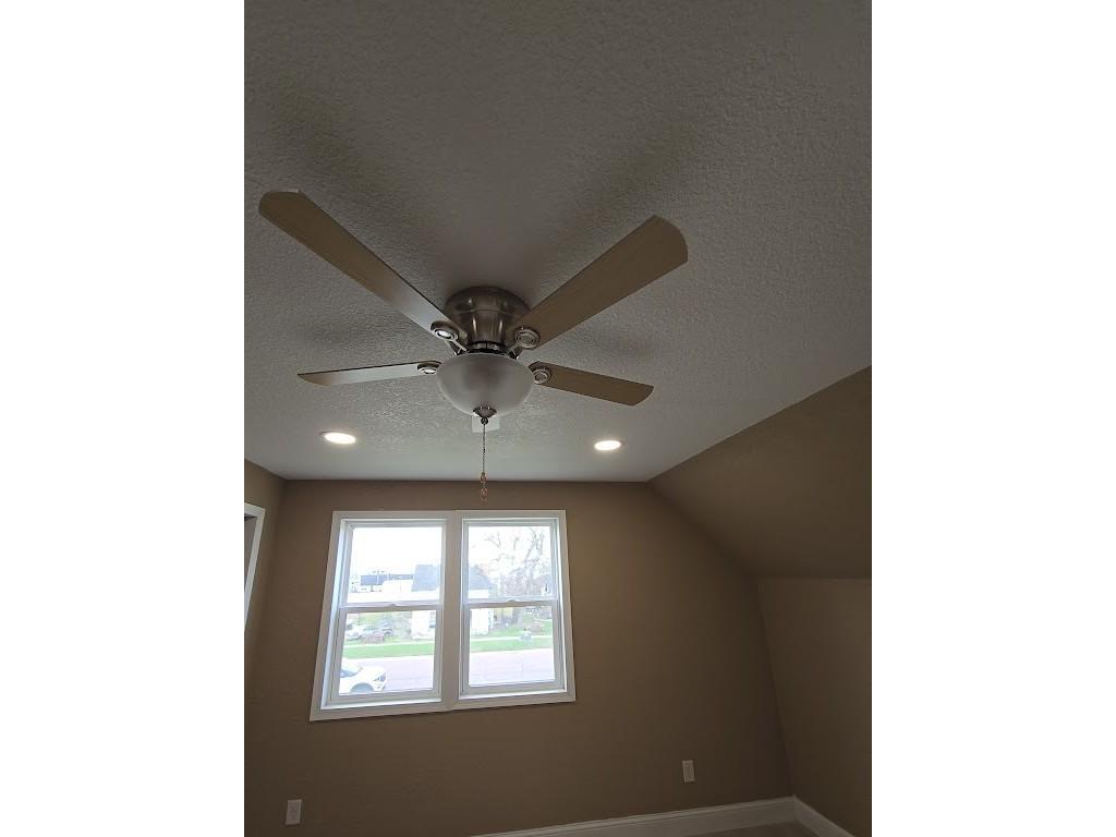 1133 Miller Avenue Windom MN 56101 6711241 image31