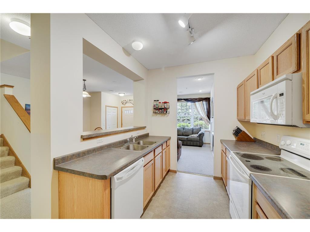 11331 Aberdeen Circle NE #E Blaine MN 55449 7104636 image15