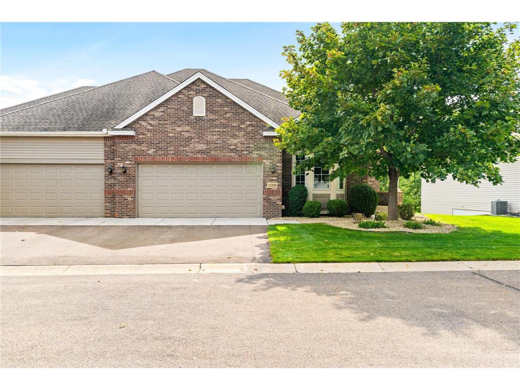 11335 Hillcrest Drive N, Champlin, MN, 55316 MLS 6437195 Edina Realty