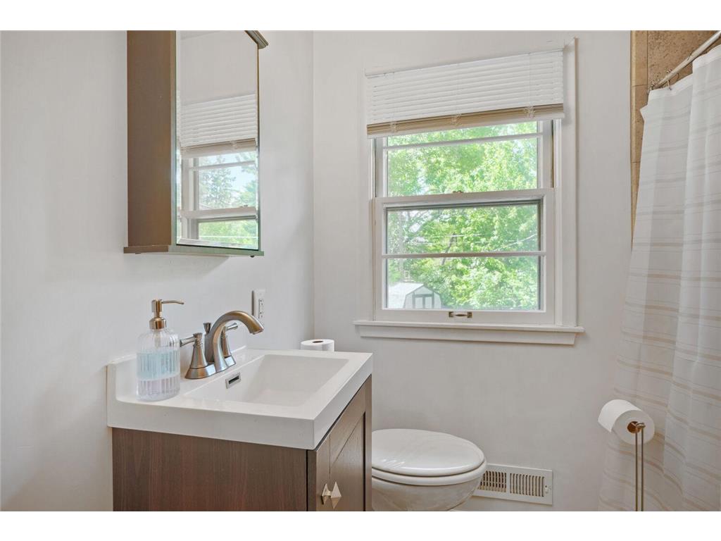 11340 Gladiola Street NW Coon Rapids MN 55433 7089458 image22
