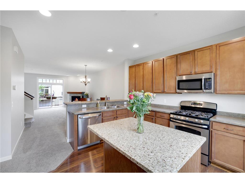 11340 Sandcastle Drive #D Woodbury MN 55129 6753580 image1