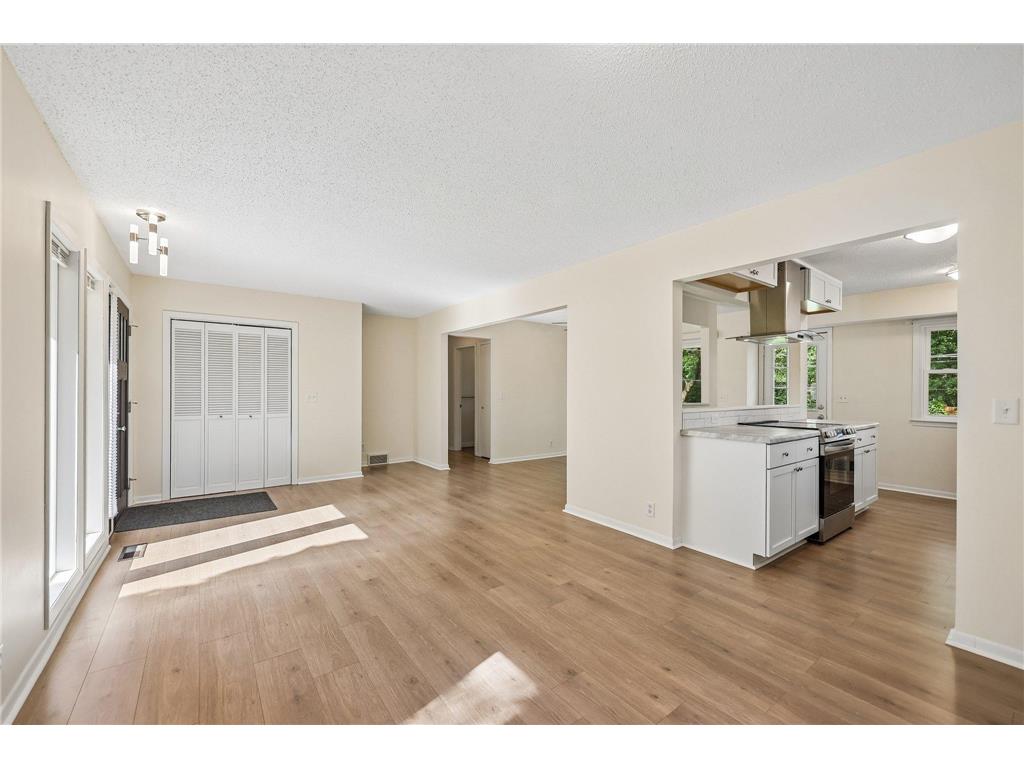 11341 Palm Street NW Coon Rapids MN 55448 7103975 image11