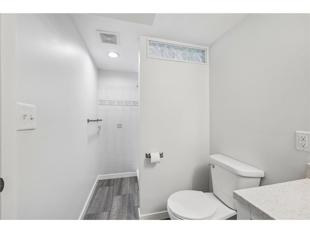11341 Palm Street NW Coon Rapids MN 55448 7103975 image34