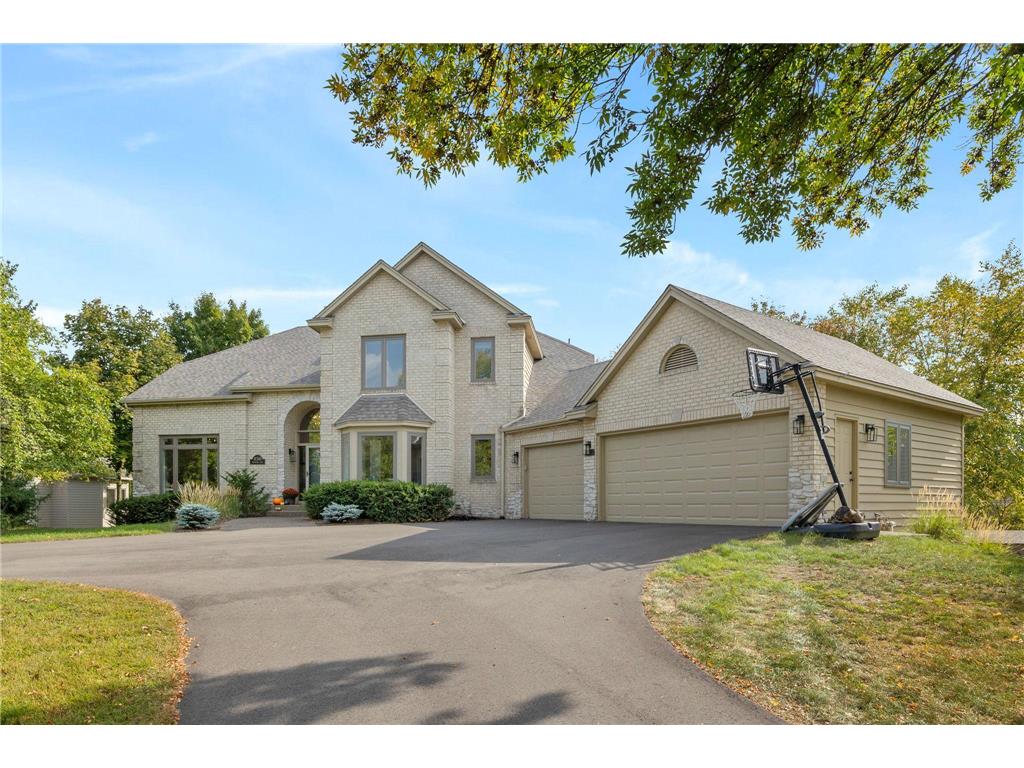 11345 Bluestem Lane, Eden Prairie, MN, 55347 MLS 6467733 Edina Realty