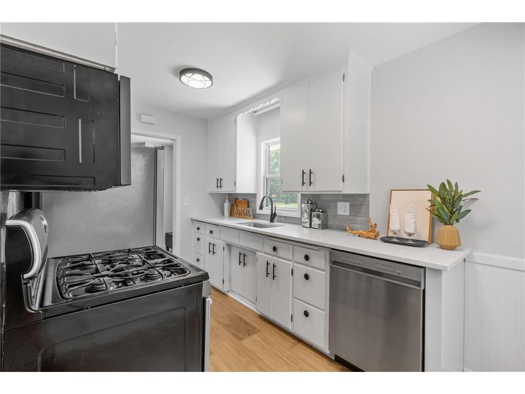 11346 Norway Street NW Coon Rapids MN 55448 7111462 image16