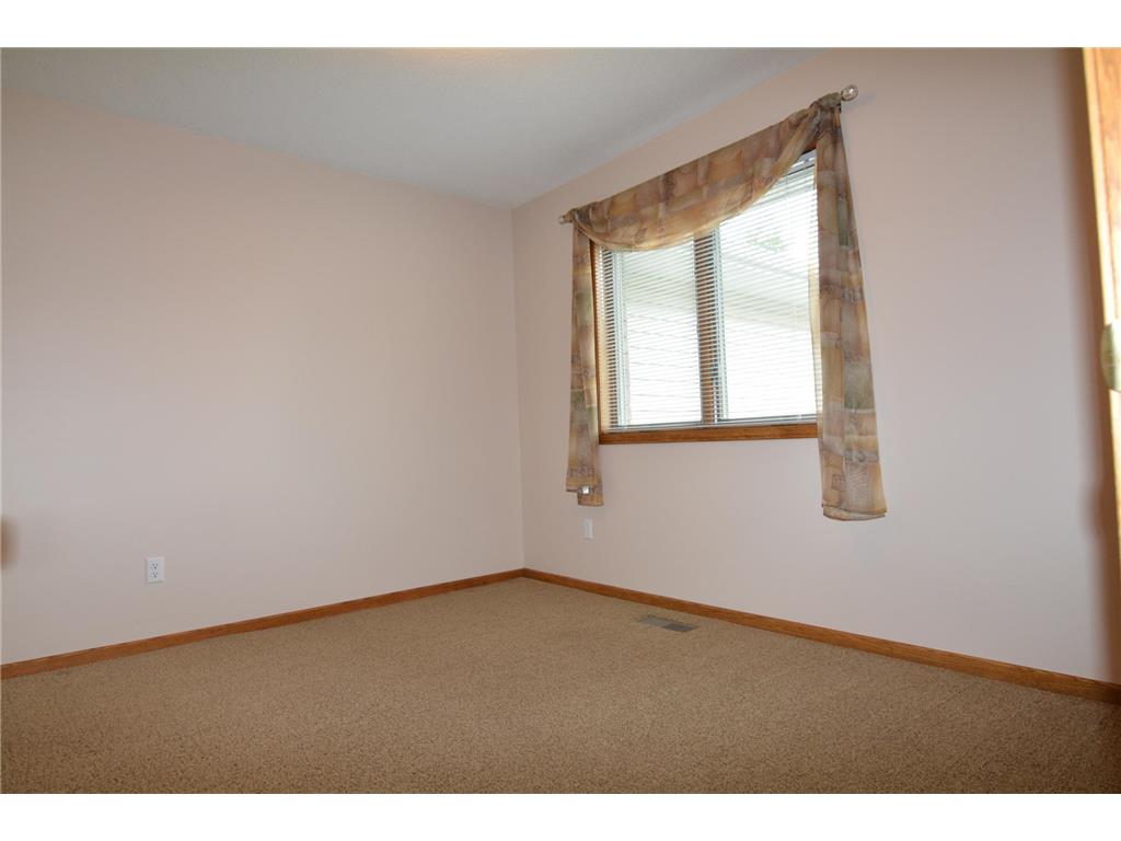 1135 4th Avenue NW Milaca MN 56353 7016790 image23